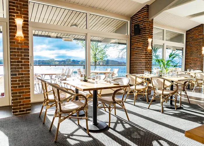 Christiansminde Hotel 4*